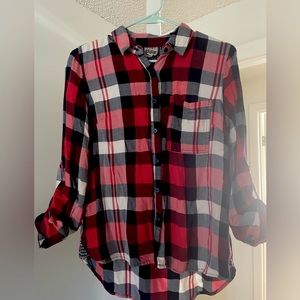 Como Vintage Cozy Red and White Flannel Shirt